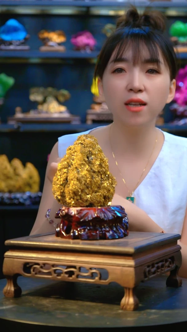 石材精品斑铜矿，矿物晶体摆件