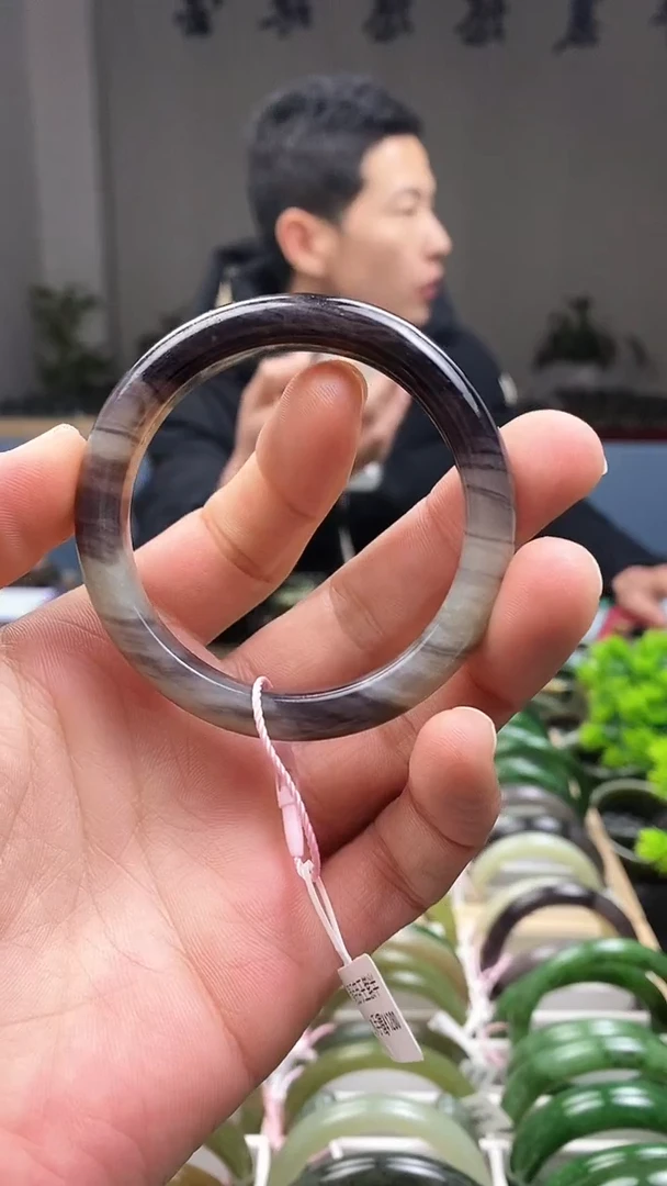 【闪购商品】和田玉手镯未镶嵌52.5