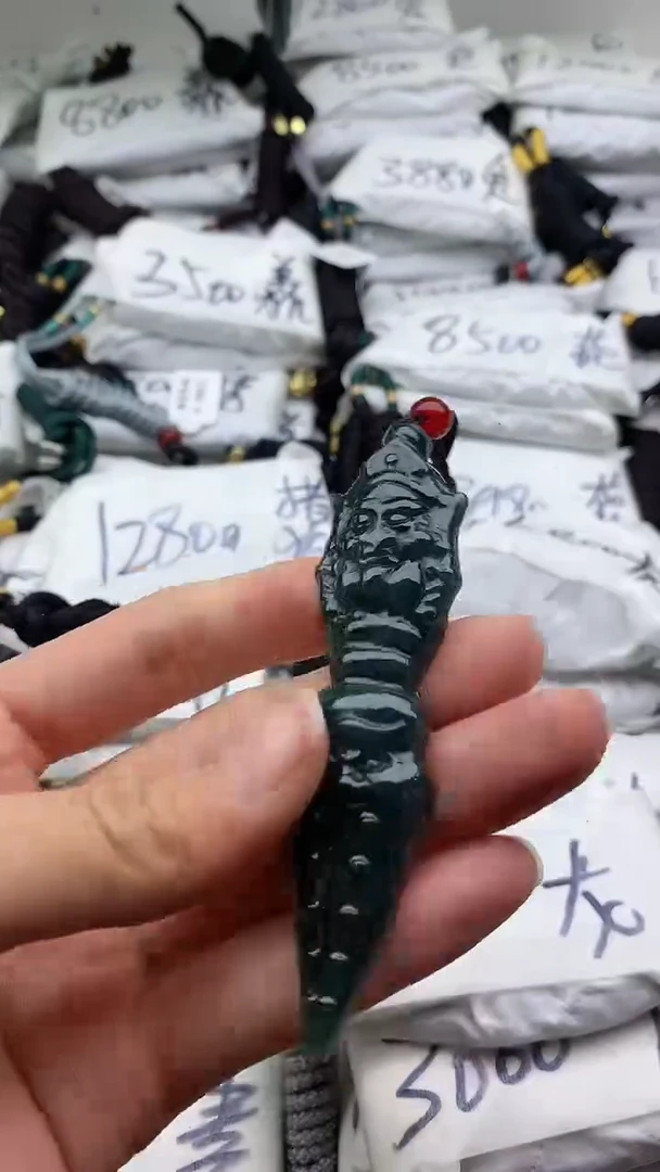 【闪购商品】翡翠颈饰未镶嵌555555555555