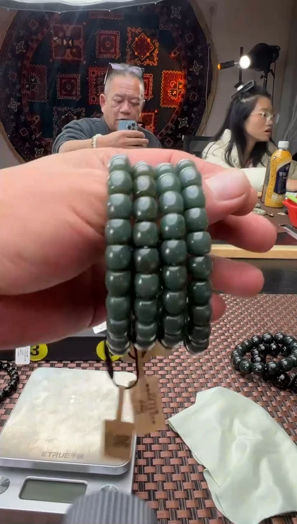 未镶嵌手串和田玉项*青海青8*9直切手串（多样性发其一）