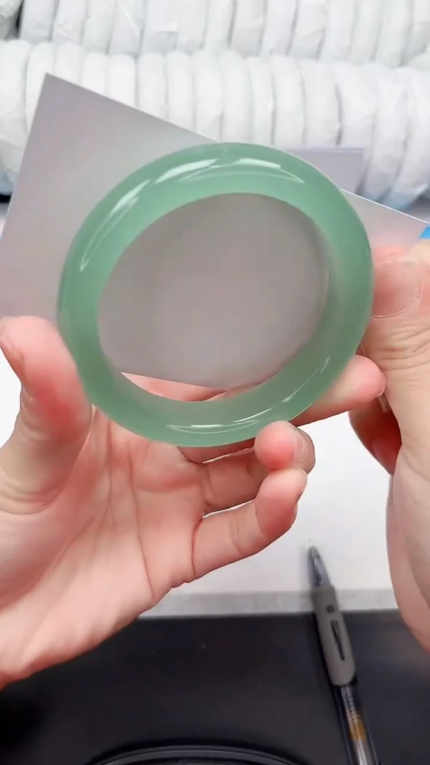 未镶嵌手镯石英质玉113-54.3TL