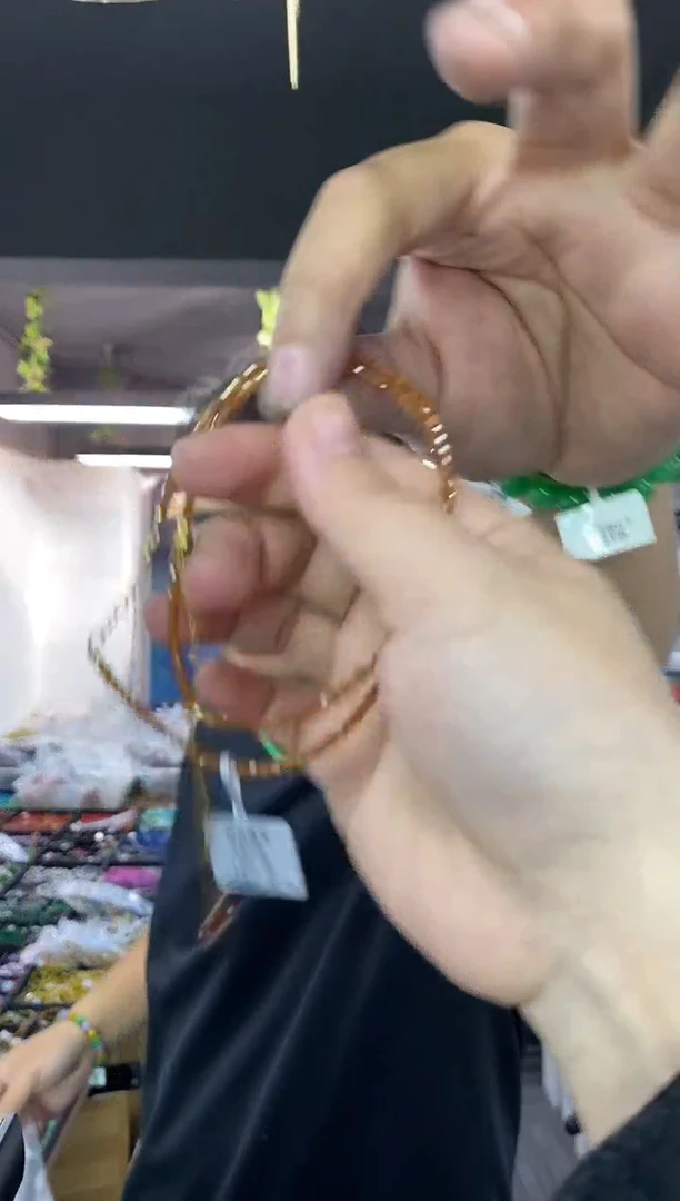 颈饰未镶嵌水晶多样性发其一颜色微差