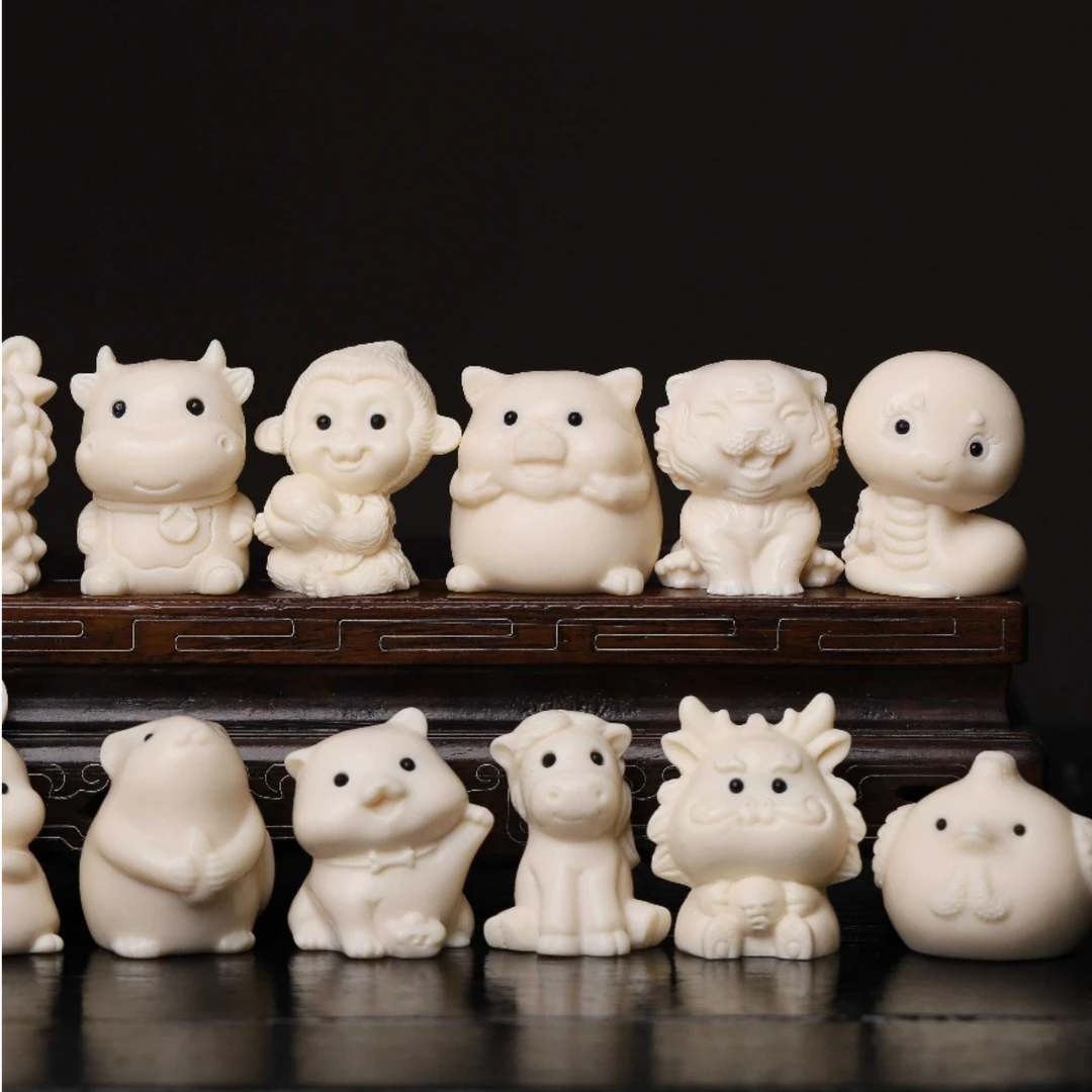 鹿角雕刻十二生肖守护神本命佛吊坠项链摆件手把件饰品创意摆设