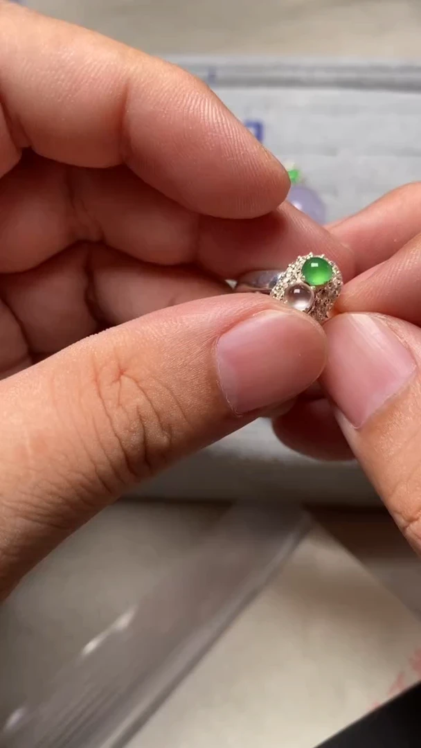 未镶嵌定制翡翠流*、天然缅甸翡翠A货