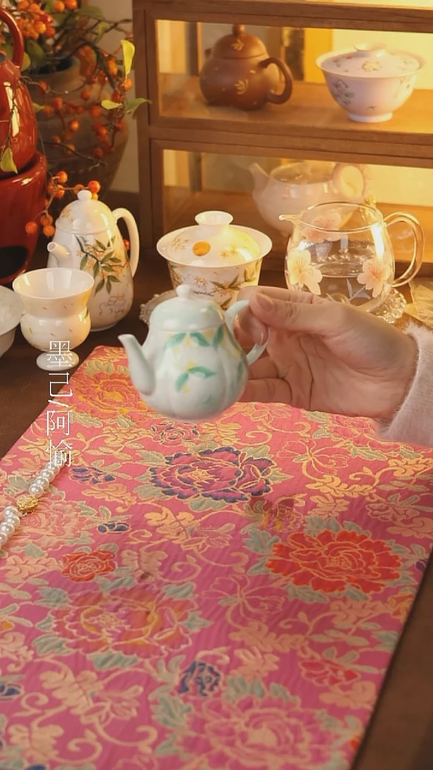 茶壶                           孤品