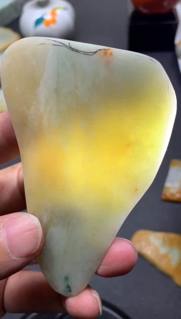 【闪购商品】翡翠颈饰未镶嵌天然翡翠A货
