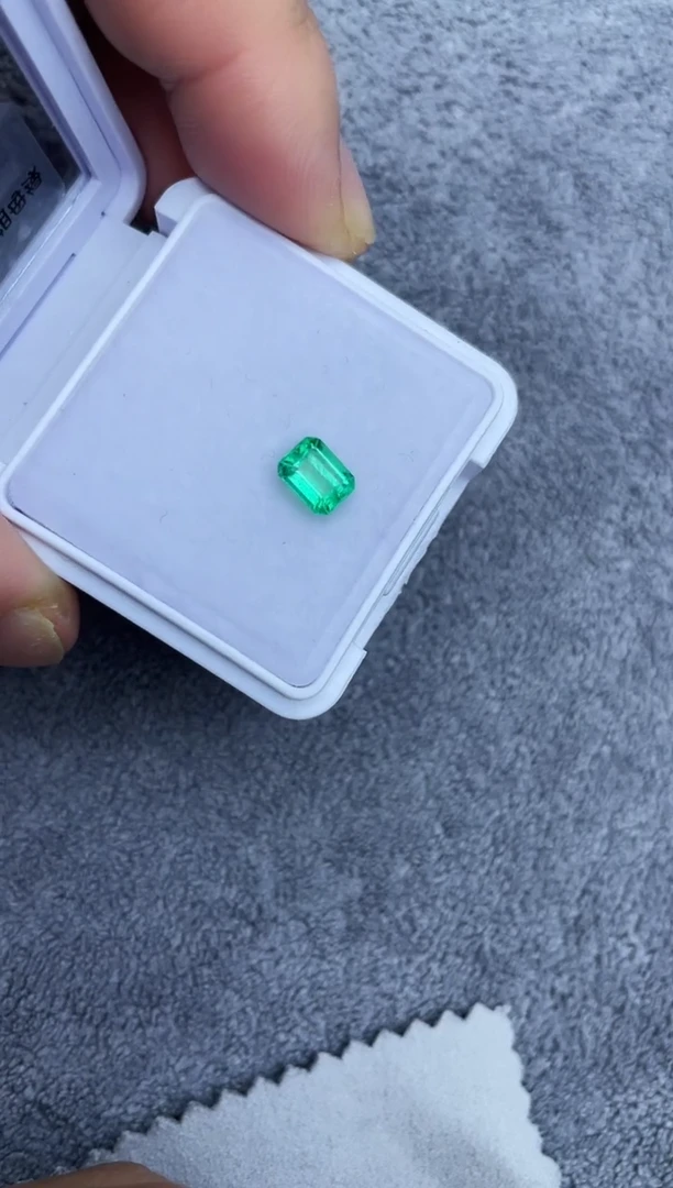 裸石祖母绿0.935ct
