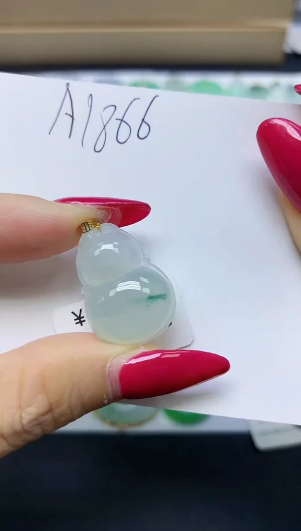 颈饰18K金镶嵌翡翠天然缅甸A货翡翠百元以上9元证书费自理