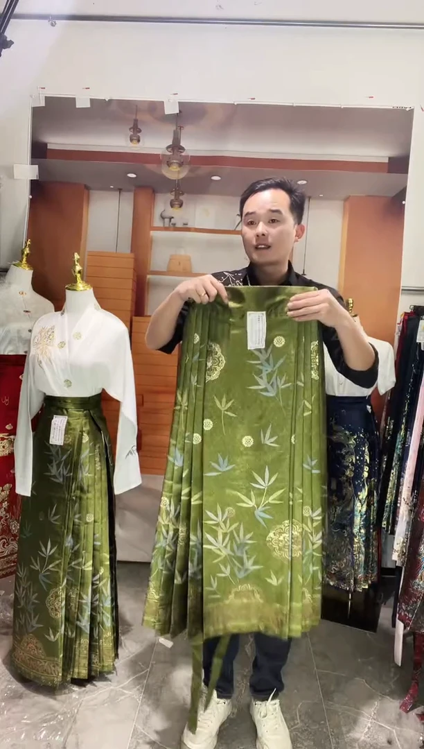 孤品绿竹影   璎珞+背云