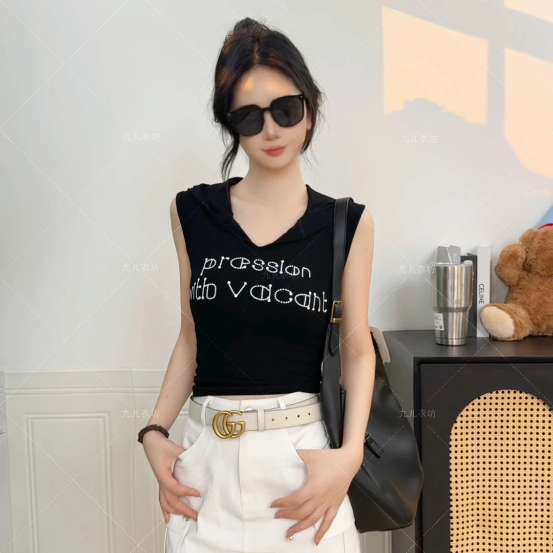 2025新款夏季连帽无袖设计感字母印花短款T恤女修身显瘦上衣女潮