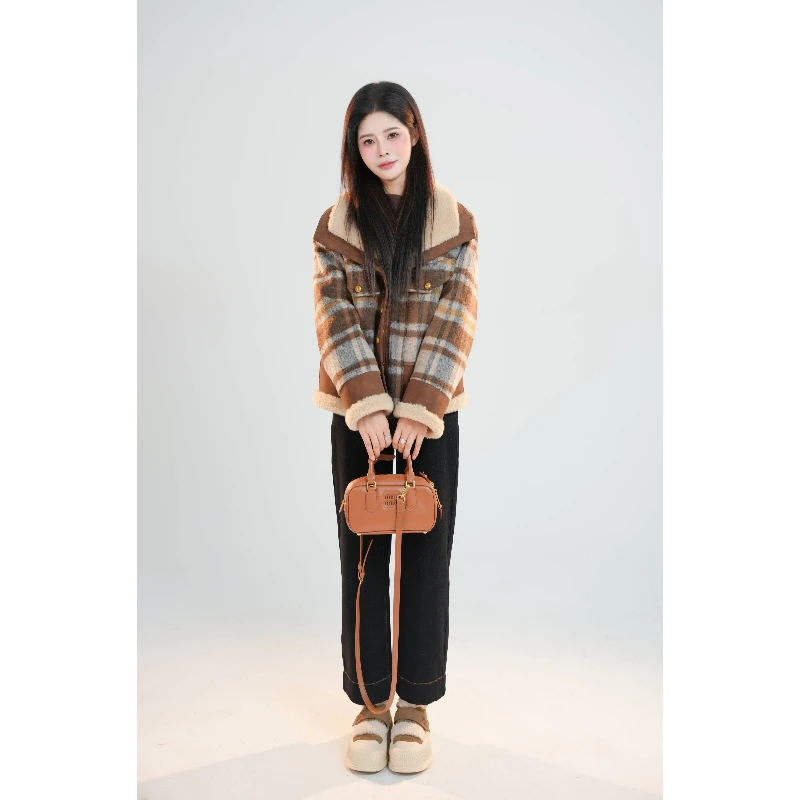 宿慕SUMU 女款鹅绒格子外套11-4冬款新款时尚鹅绒服A16050