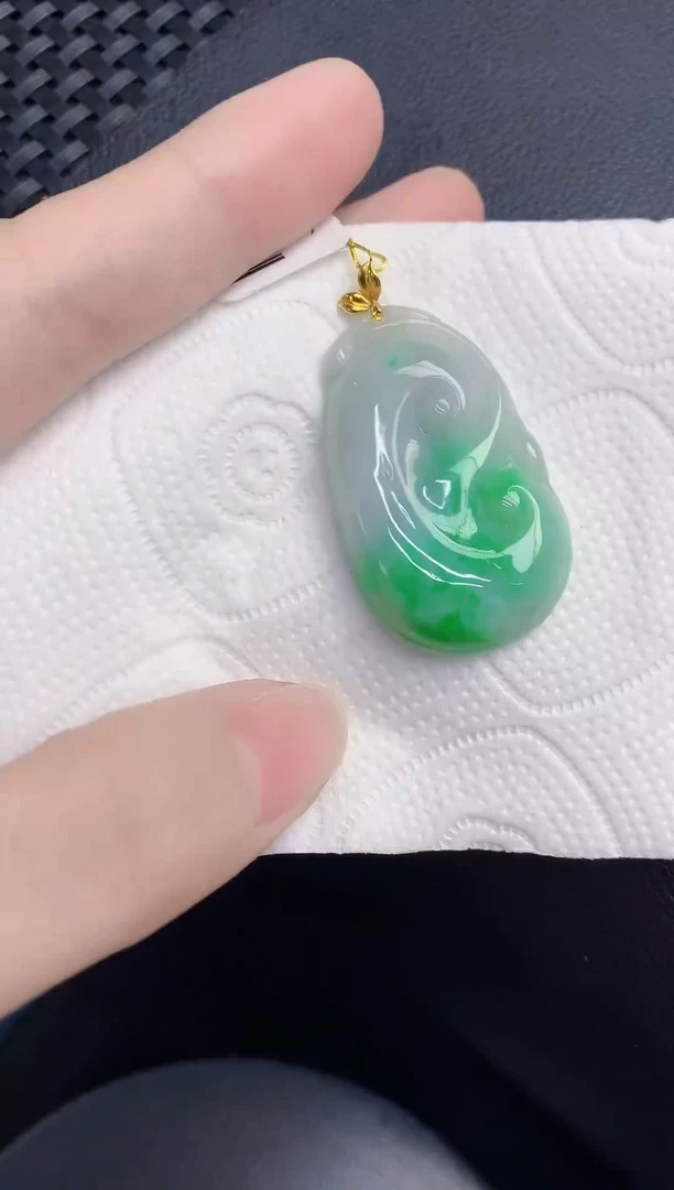 颈饰18K金镶嵌翡翠天然翡翠缅甸A货