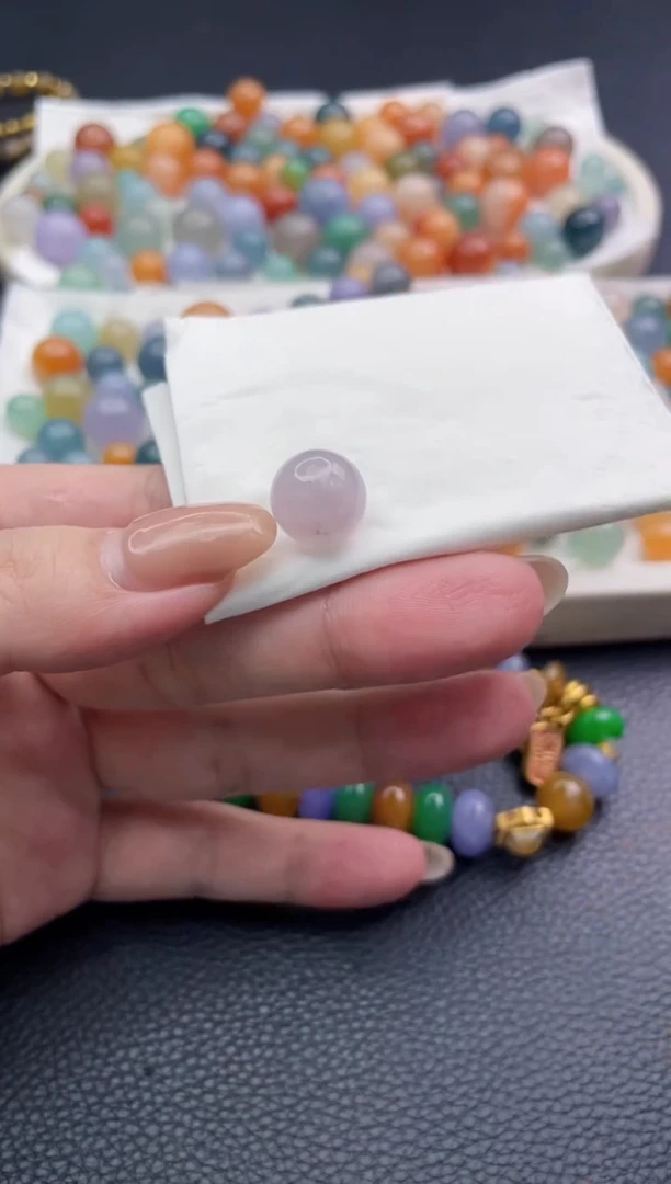 未镶嵌定制翡翠淇*君珠子