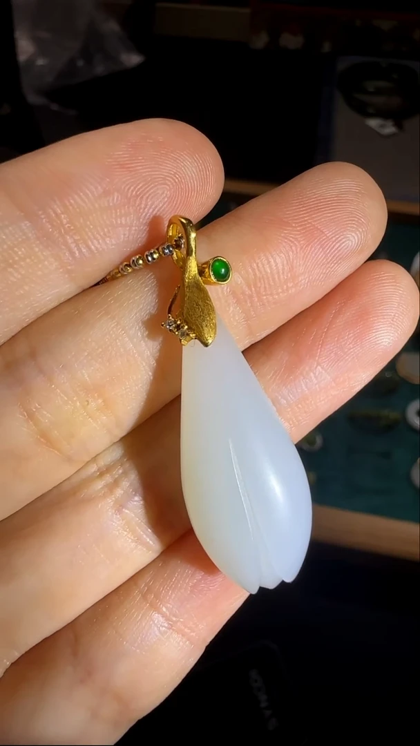 吊坠(不含链)18K金镶嵌和田玉和田玉吊坠