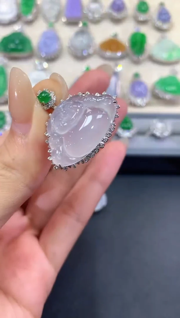 【闪购商品】翡翠吊坠(不含链)18K金镶嵌a100