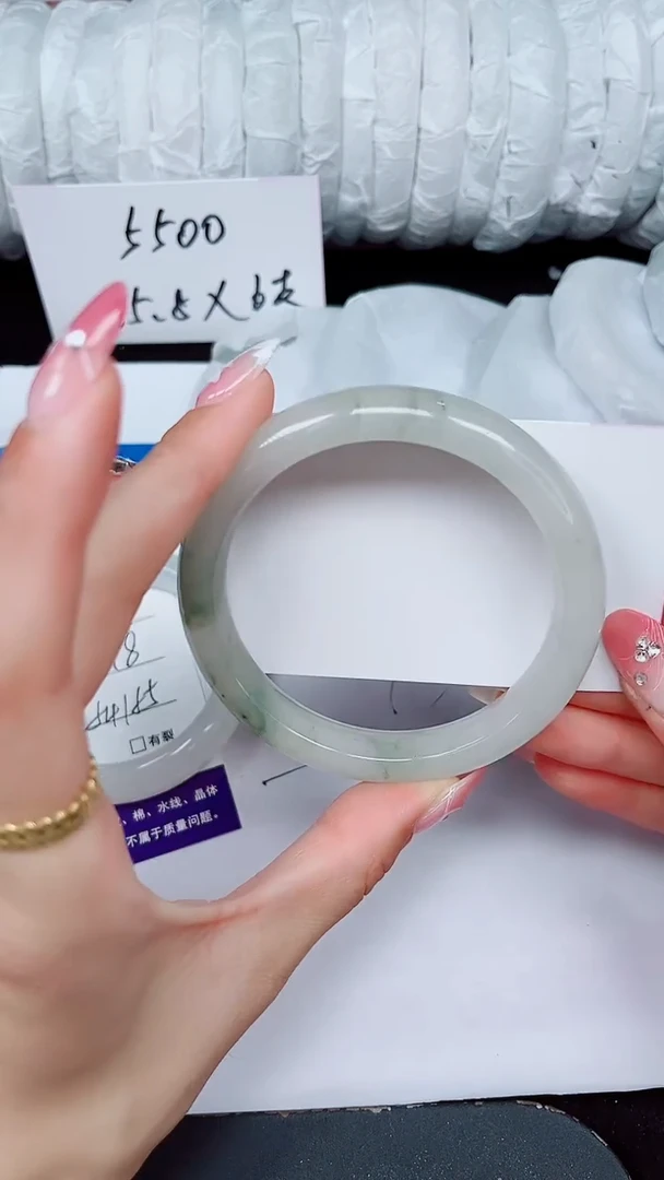 未镶嵌手镯石英质玉380-60/61