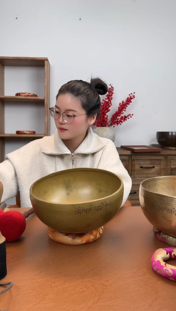 沱**谭直播间福利价 卡萨 23.5CM E调