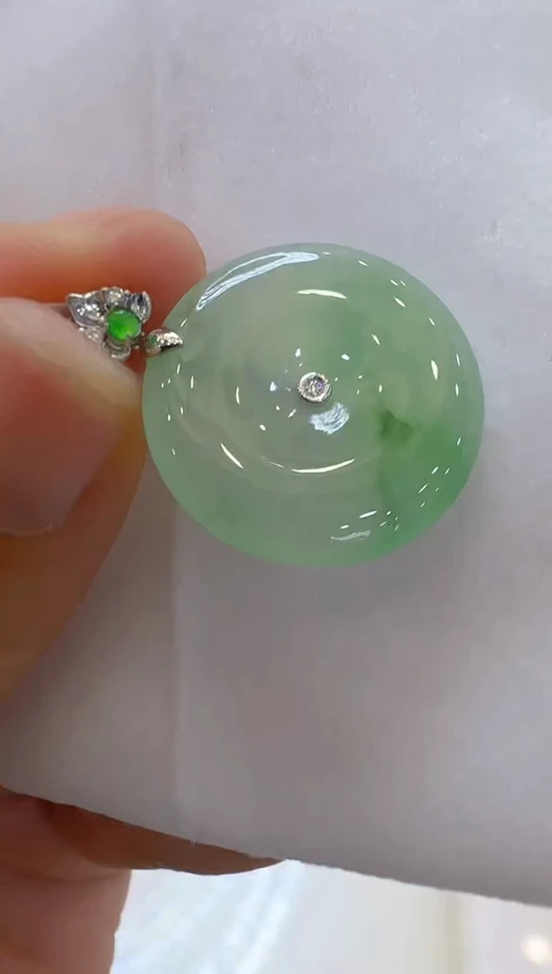 翡翠18K金镶嵌吊坠(不含链)多样性团购发一件