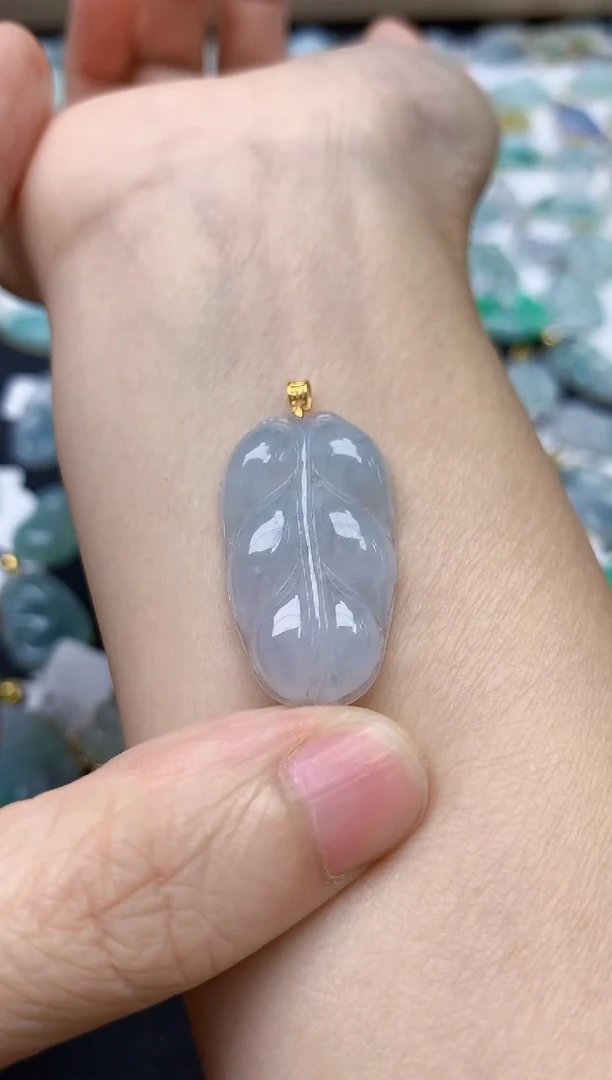 翡翠18K金镶嵌颈饰天然缅甸A货翡翠