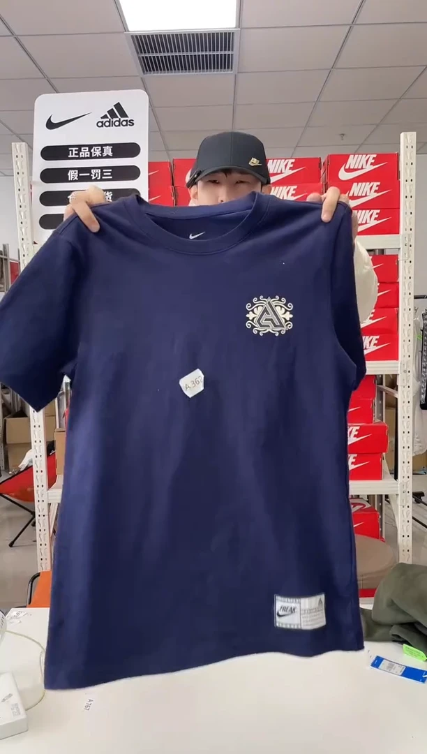 编码362闪购尺165码  Nike/耐克卫衣卫裤以直播间过款为主