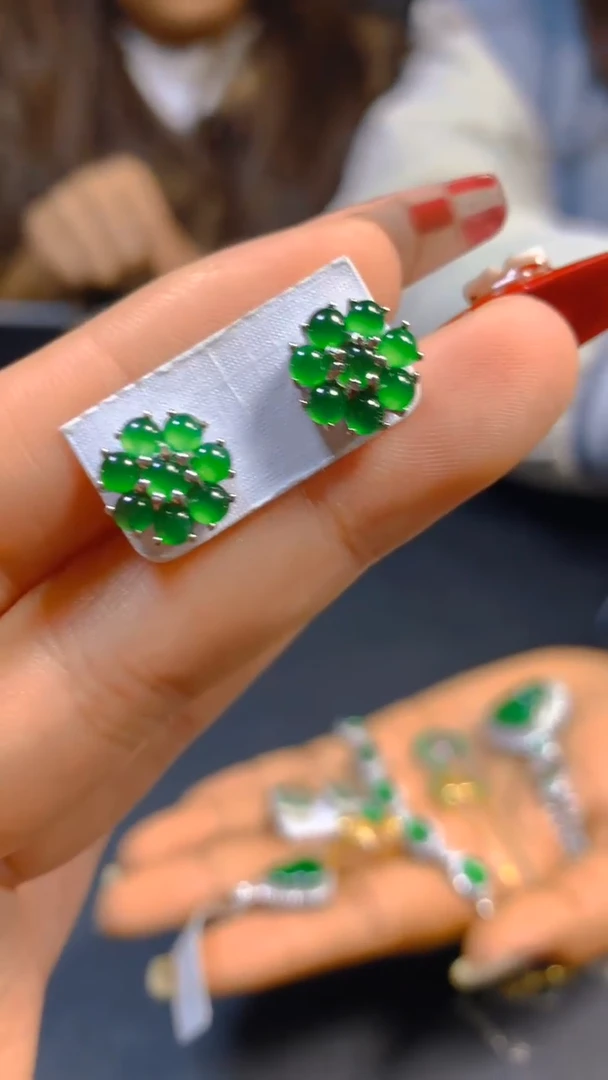 【闪购商品】翡翠耳饰未镶嵌0565258459多样性发一