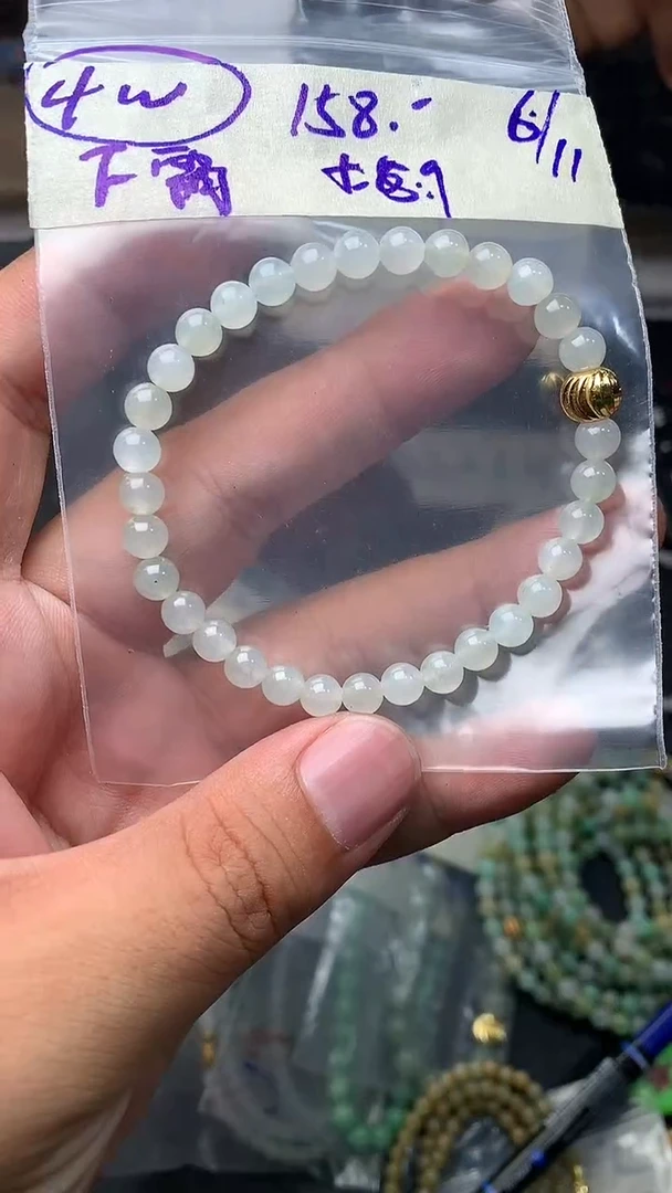 定制翡翠未镶嵌翡翠手串