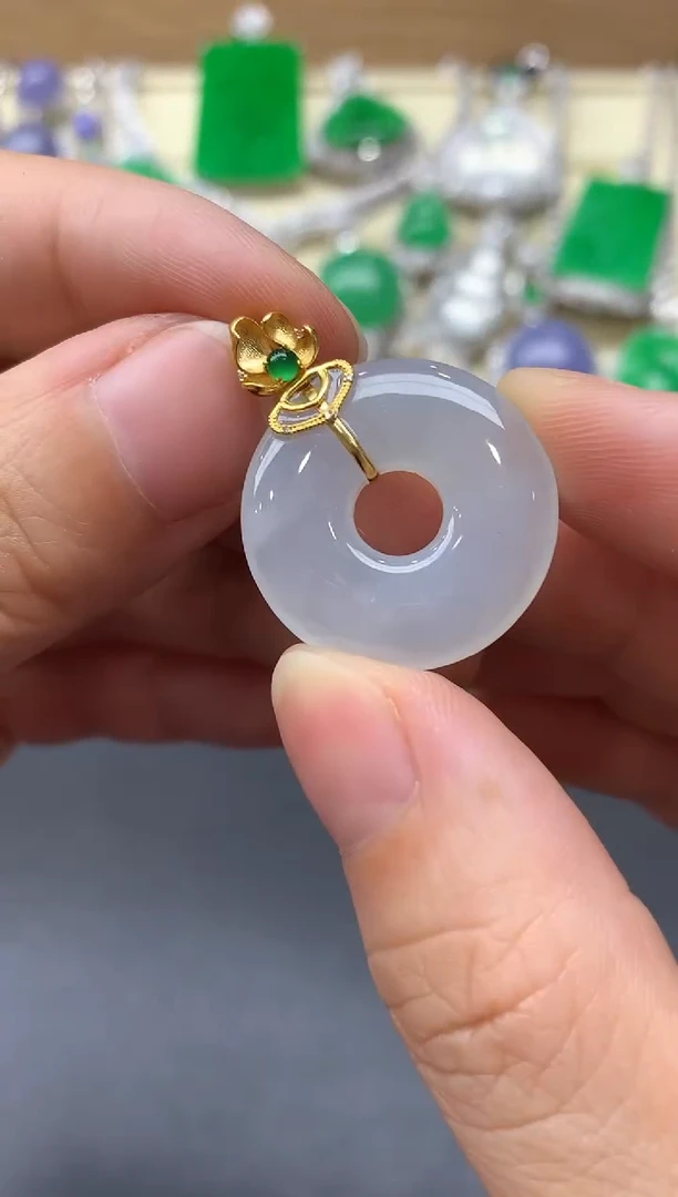 颈饰18K金镶嵌翡翠238-中国好珍宝