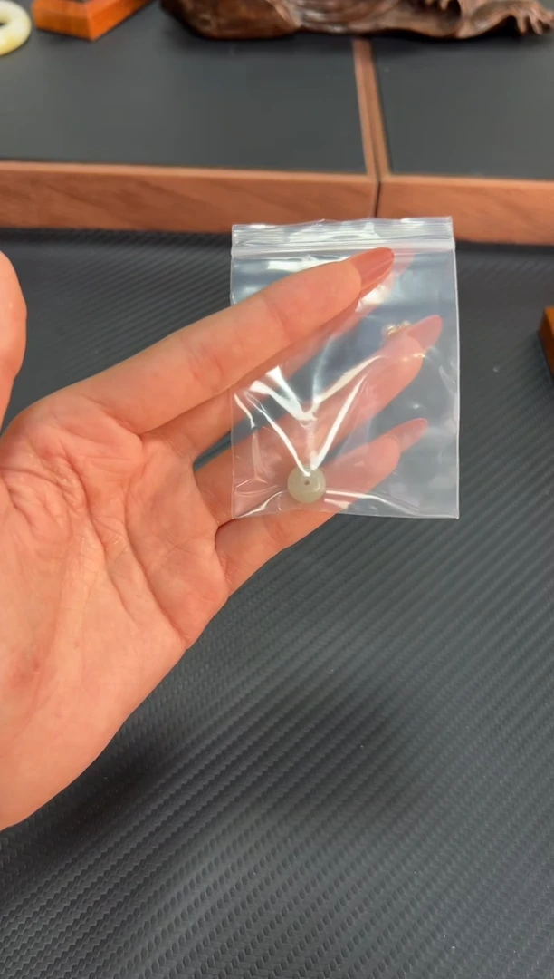 手串未镶嵌和田玉齐*学且末微色差