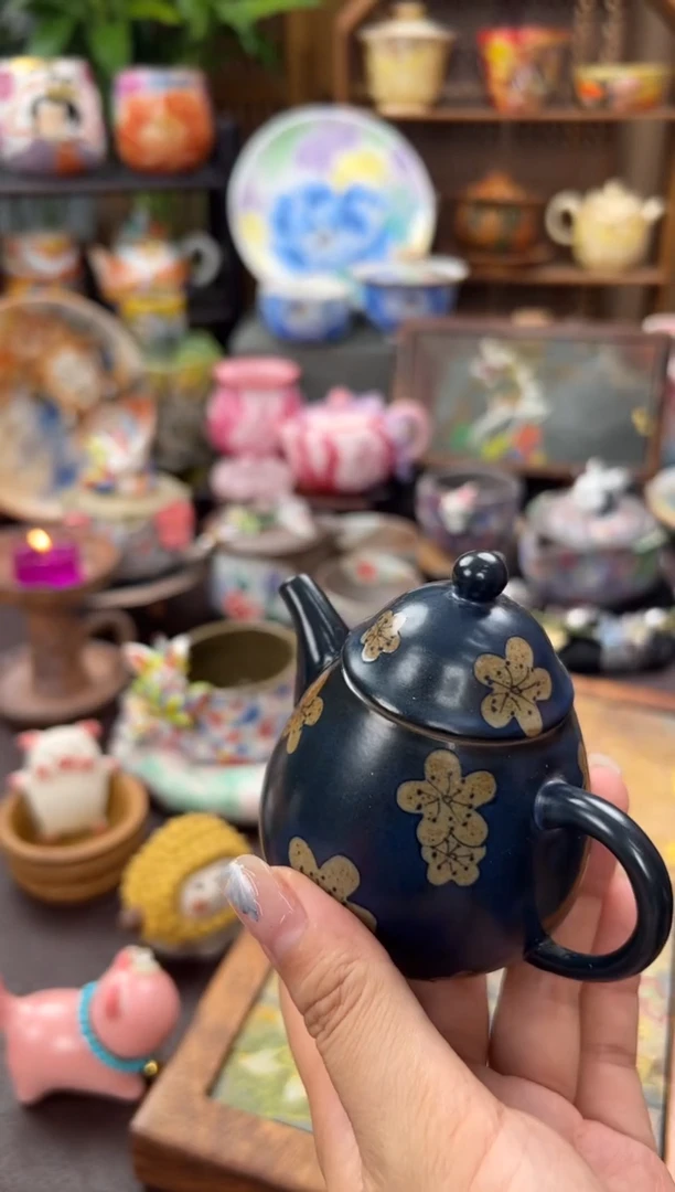 仿古温暖蓝手绘梅花美人壶