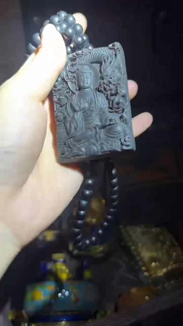 未镶嵌颈饰蜜蜡................