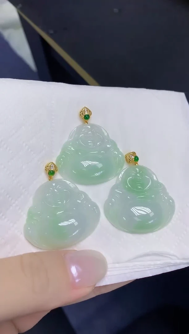 翡翠未镶嵌颈饰天然缅甸翡翠A货多样性发其一