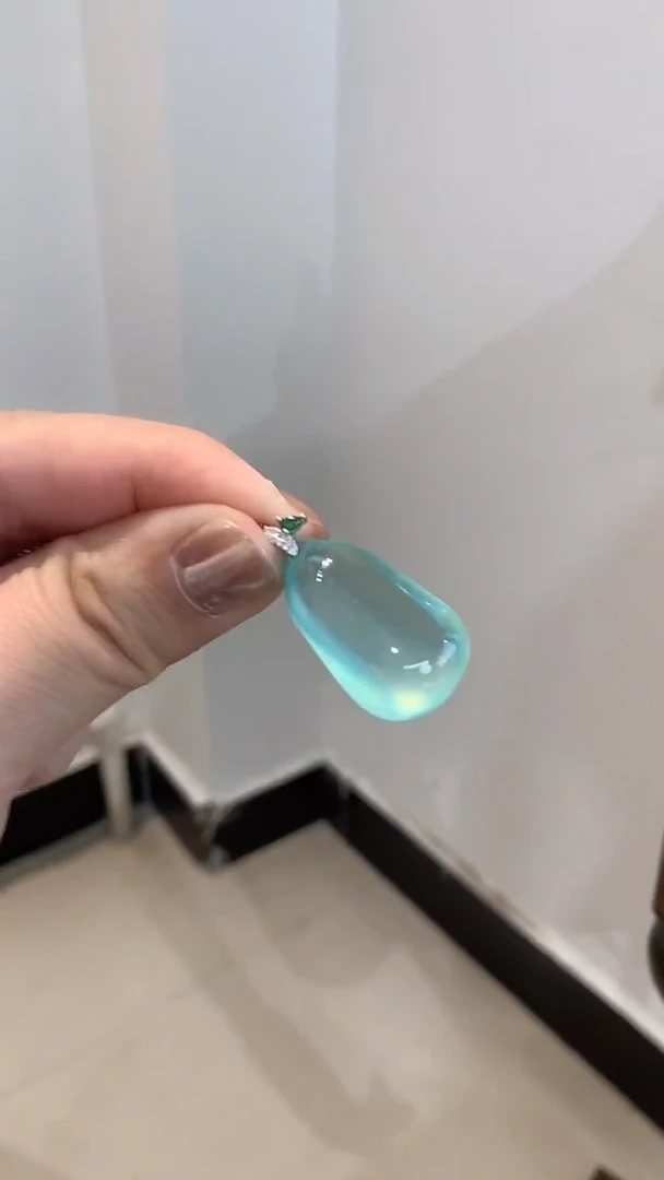 未镶嵌蛇纹石玉吊坠(不含链)福瓜