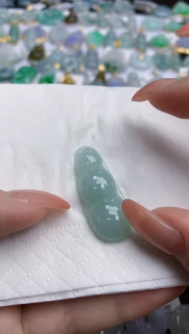 【闪购商品】翡翠颈饰未镶嵌天然缅甸翡翠A货