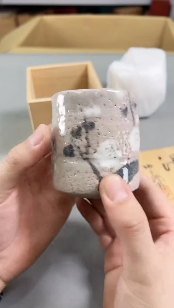 瓷片咩*390中古产品，默认微瑕，谨慎参拍