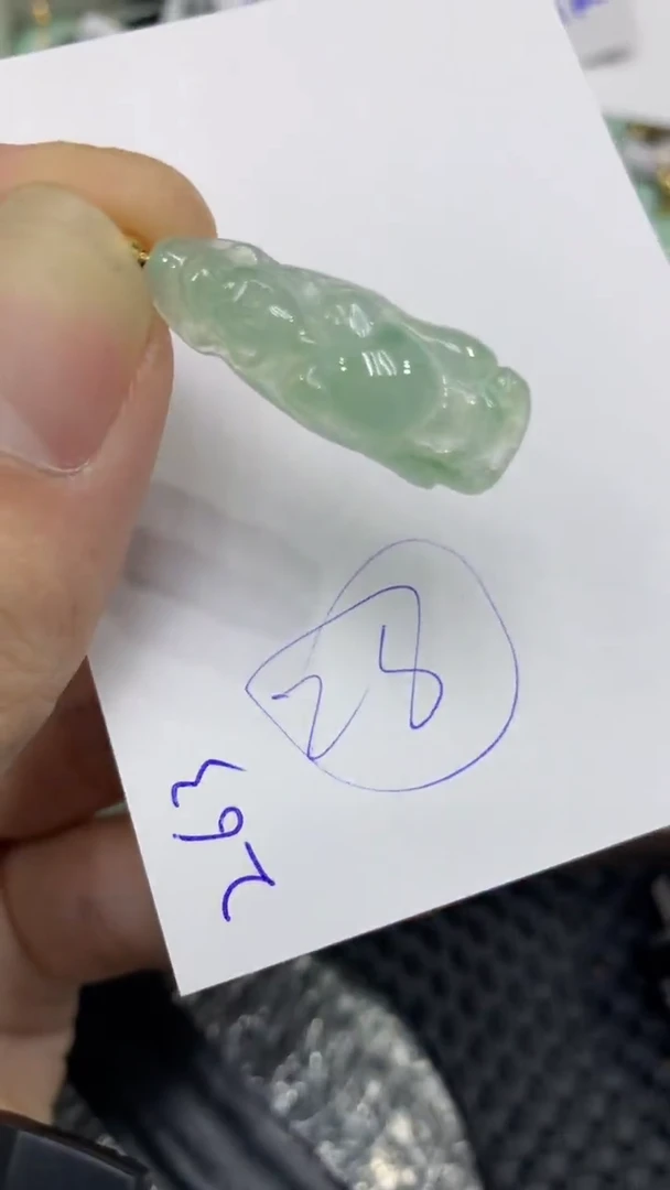 颈饰未镶嵌翡翠缅甸A货翡翠