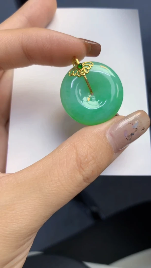 颈饰18K金镶嵌翡翠天然A货翡翠百元以上9元证书费自理