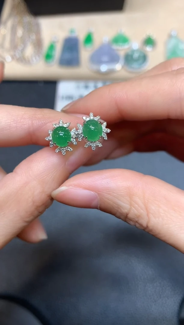 【闪购商品】翡翠耳饰18K金镶嵌【无服务费