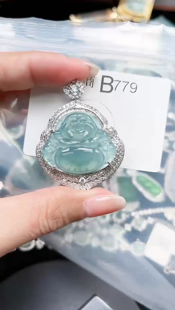 【闪购商品】翡翠颈饰未镶嵌779赠皮绳