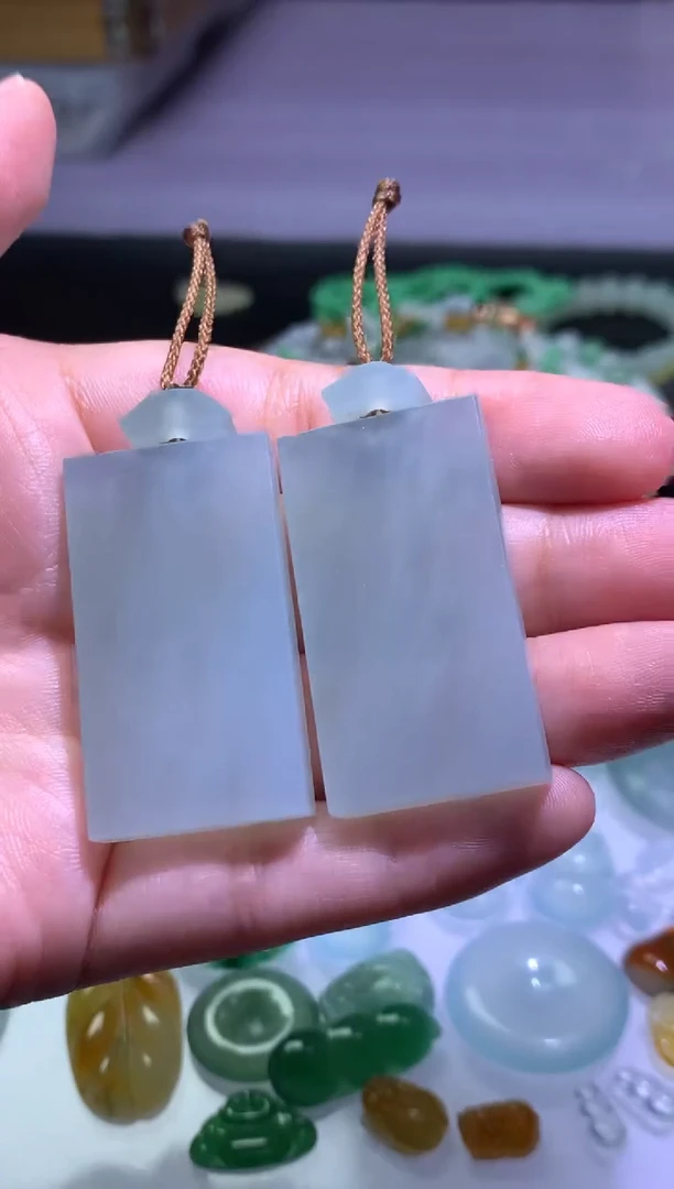 未镶嵌定制翡翠湁*_毛货