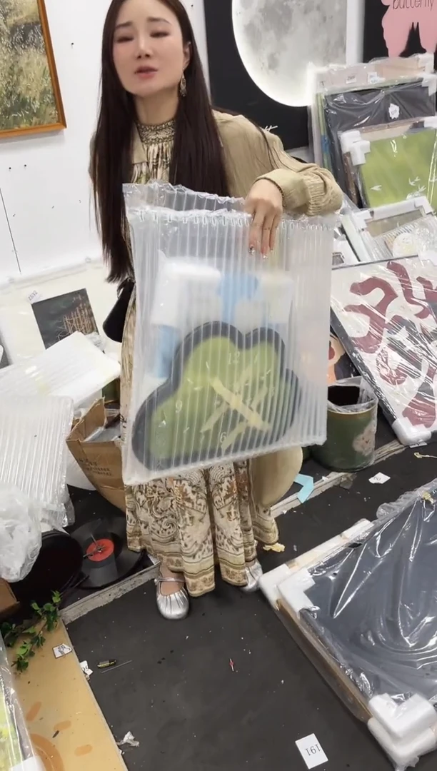 竖款s****g仓库清货  默认瑕疵