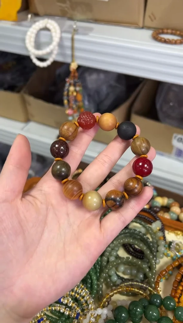 【闪购商品】檀香木吊坠未镶嵌多宝檀香木貔貅珠手串[1362]