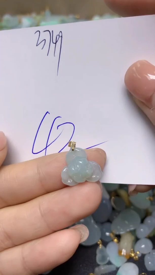 【闪购商品】翡翠挂件18K金镶嵌 天然翡翠A货