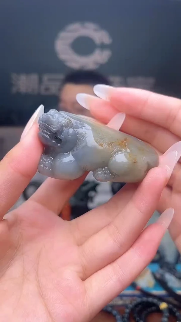 未镶嵌和田玉挂件1