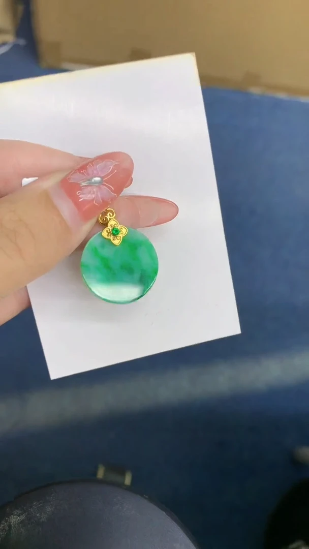 颈饰未镶嵌翡翠1
