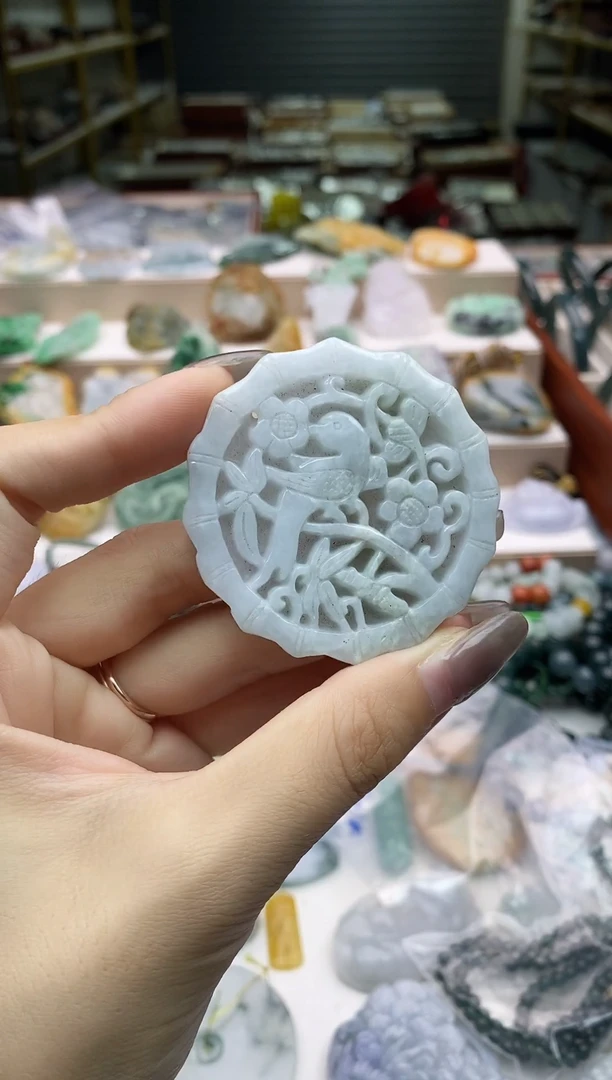 颈饰未镶嵌翡翠1