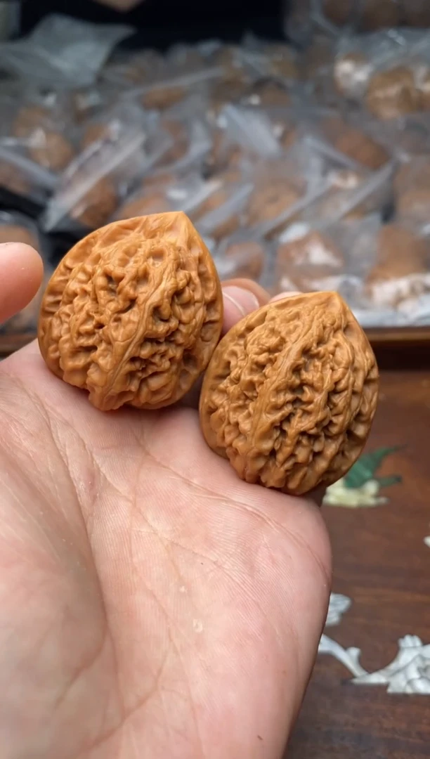 【闪购商品】文玩核桃把件A167号36尺凤凰台