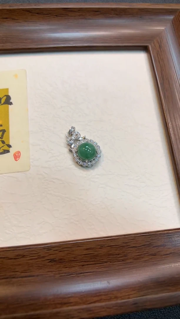 颈饰银S925镶嵌翡翠蛋面
