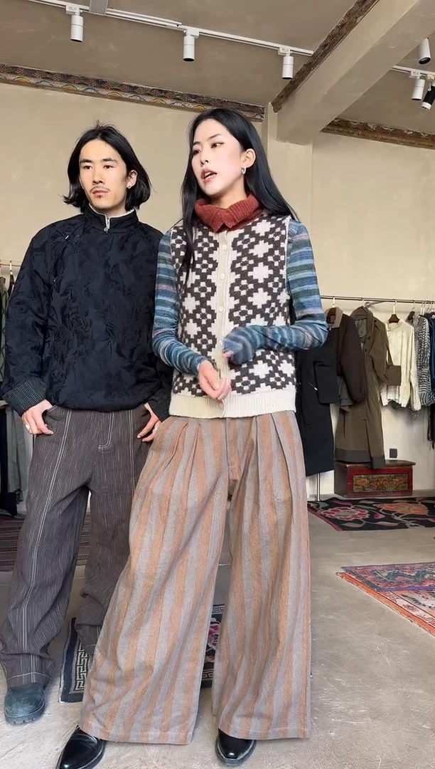 KWC26FW高领马甲L