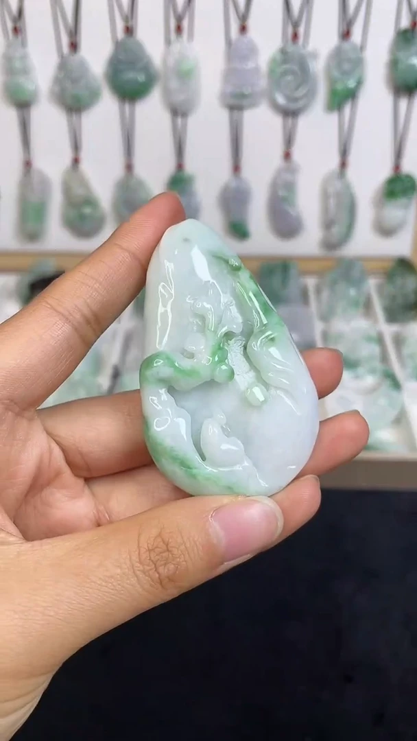 颈饰未镶嵌翡翠1