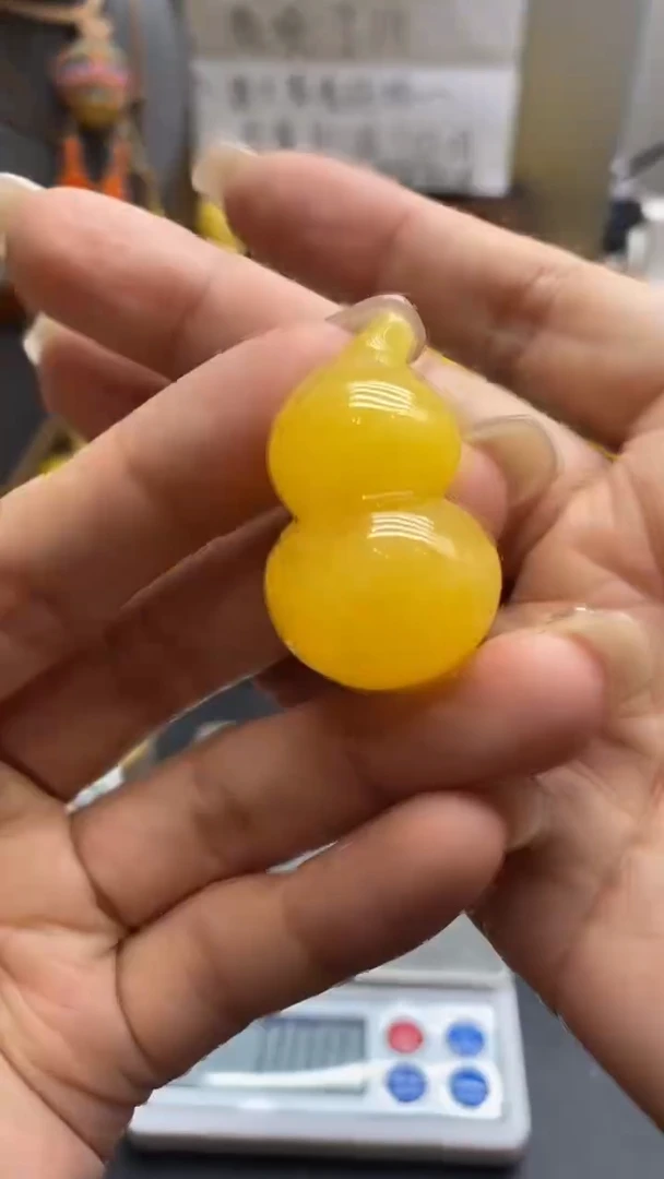 琥珀未镶嵌珠宝奇石1441